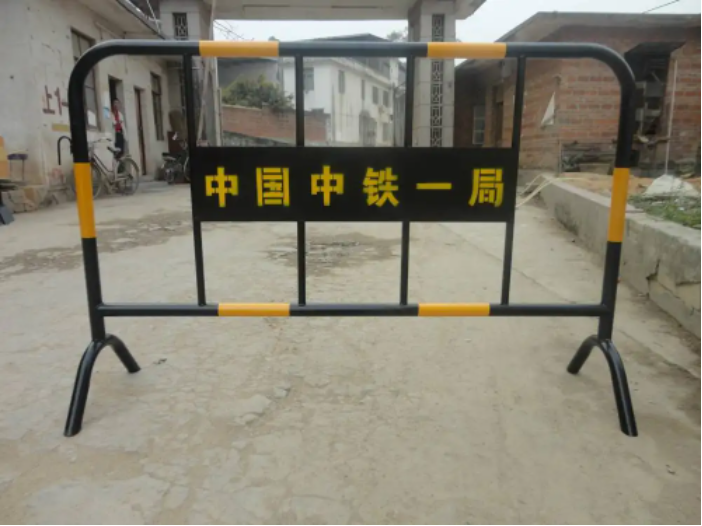 可移動鐵馬護欄