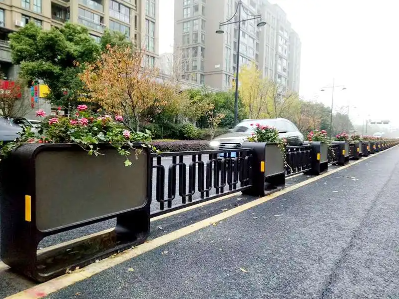 金屬花箱護(hù)欄